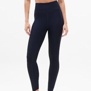 NWT Athleta Pacesetter Ultra High Rise 7/8 Legging in Navy (Small)